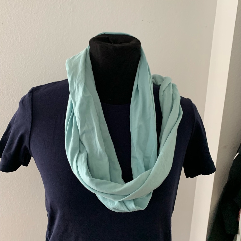 Cotton sea foam colored scarf 100% cotton - Picture 2 of 3
